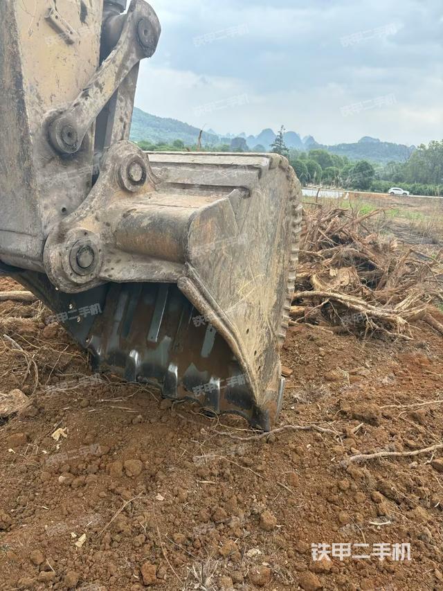 大臂整體?右側(cè)（工作和回轉(zhuǎn)裝置）