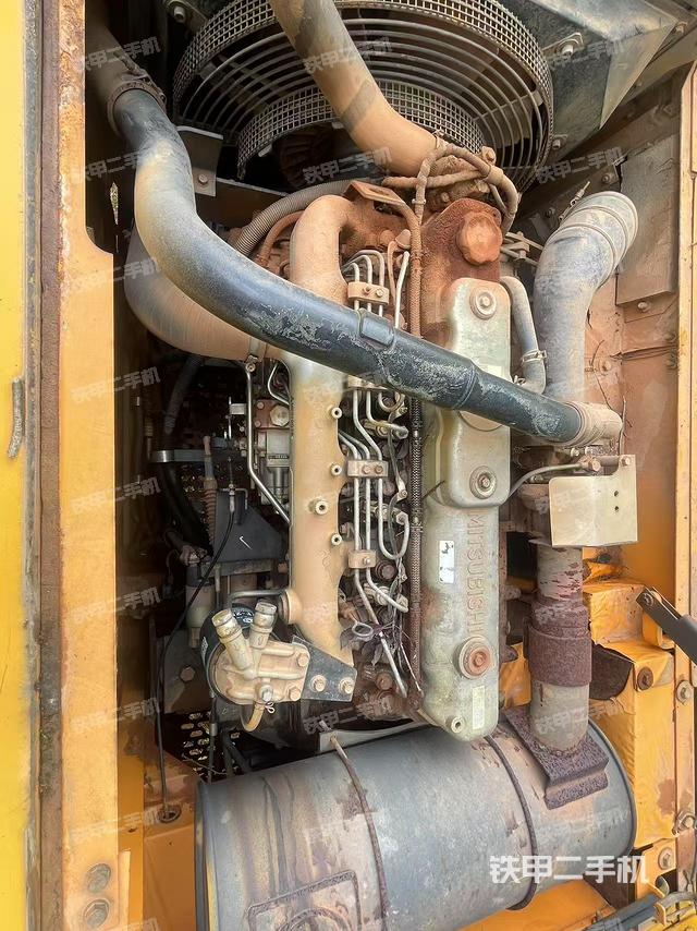 发动机整体俯视(整机外观) 发动机整体俯视(整机外观)