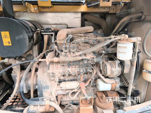 發(fā)動(dòng)機(jī)室(上車部件) 發(fā)動(dòng)機(jī)室(上車部件)