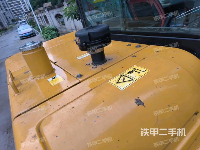 大臂根部?斜(工作和回轉(zhuǎn)裝置) 大臂根部?斜(工作和回轉(zhuǎn)裝置)