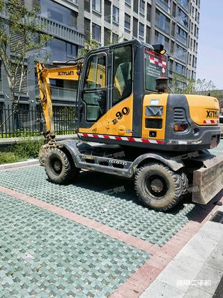 新源XYB70W挖掘机实拍图片