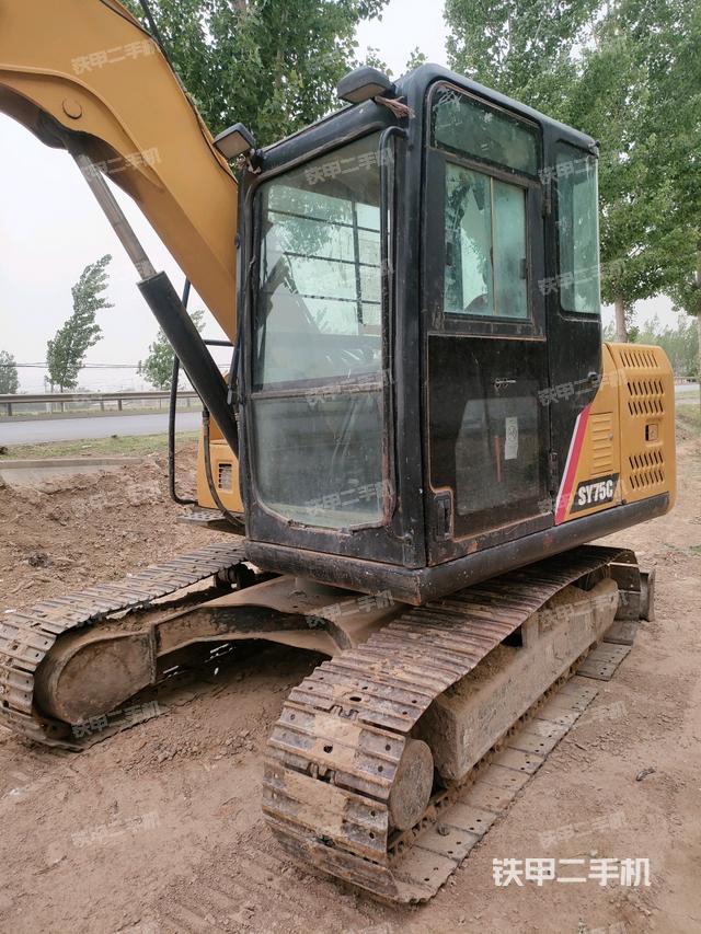 駕駛室整體（整機(jī)外觀）