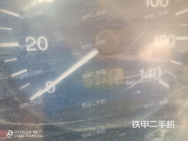 駕駛室操作臺(設備外觀及核心部件) 駕駛室操作臺(設備外觀及核心部件)