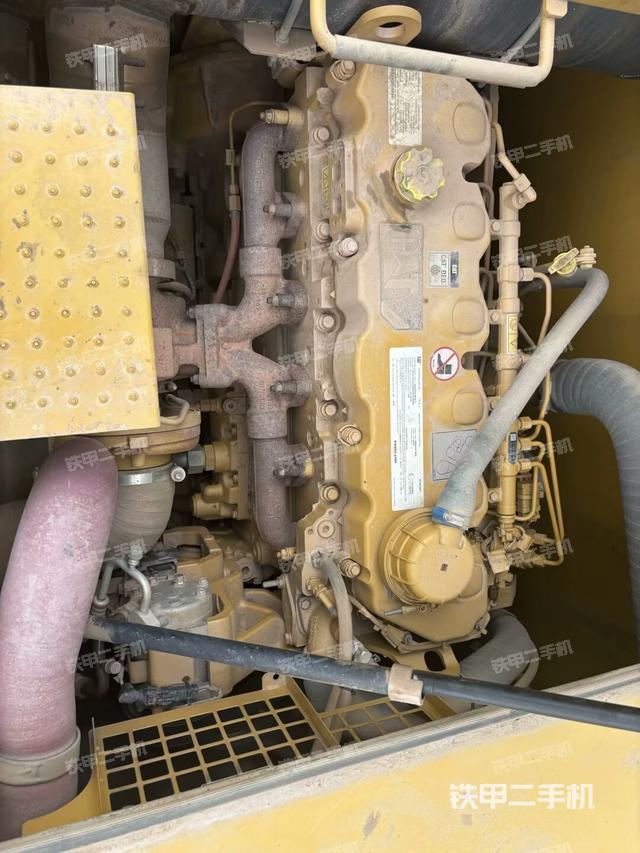 氣門室蓋螺絲特寫（上車部件）