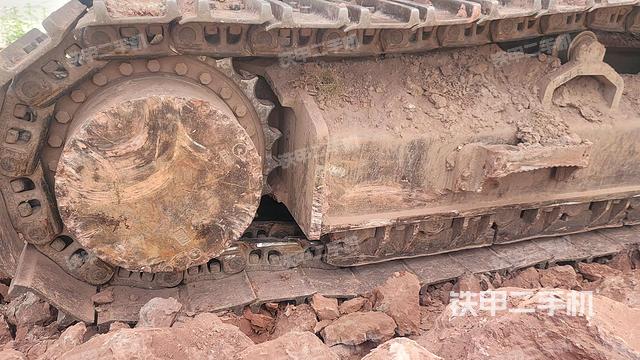 单侧履带整体（整机外观）