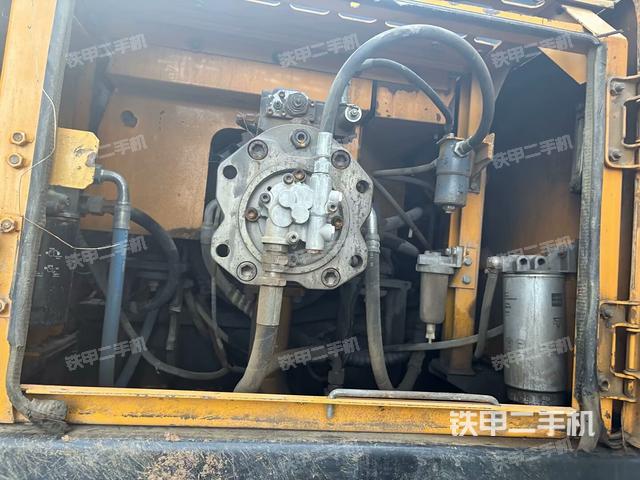 液压泵斜45 左(大件舱室) 液压泵斜45 左(大件舱室)