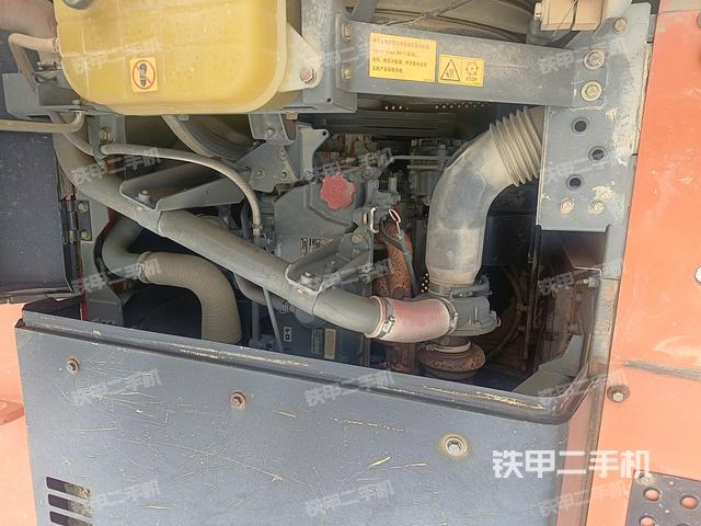 發(fā)動(dòng)機(jī)整體俯視(整機(jī)外觀) 發(fā)動(dòng)機(jī)整體俯視(整機(jī)外觀)