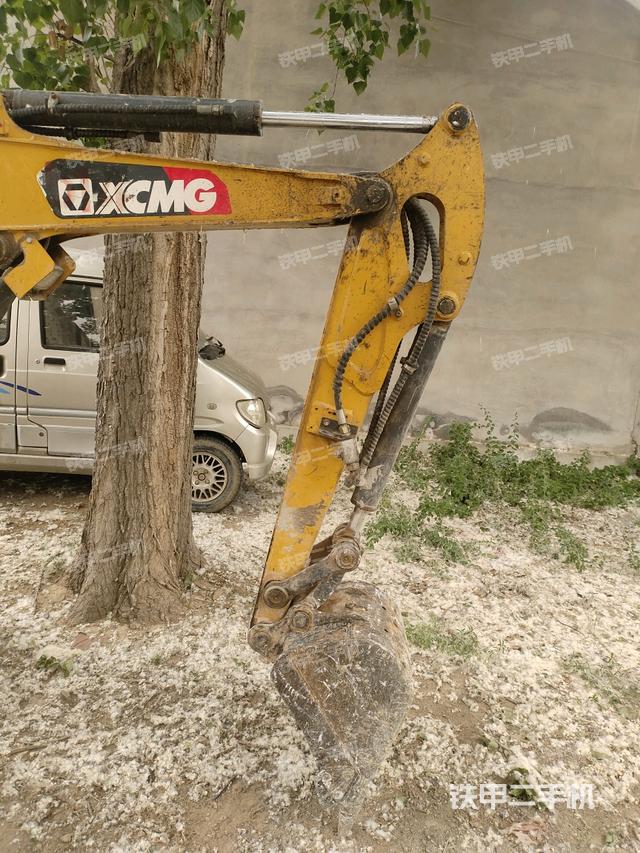 小臂整体左后（工作和回转装置）