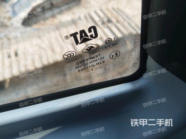 后窗玻璃角標(駕駛室部分) 后窗玻璃角標(駕駛室部分)