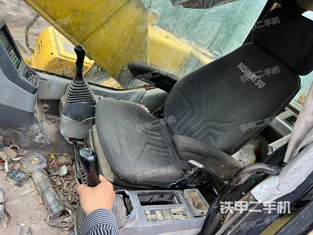 驾驶室整体（整机外观）