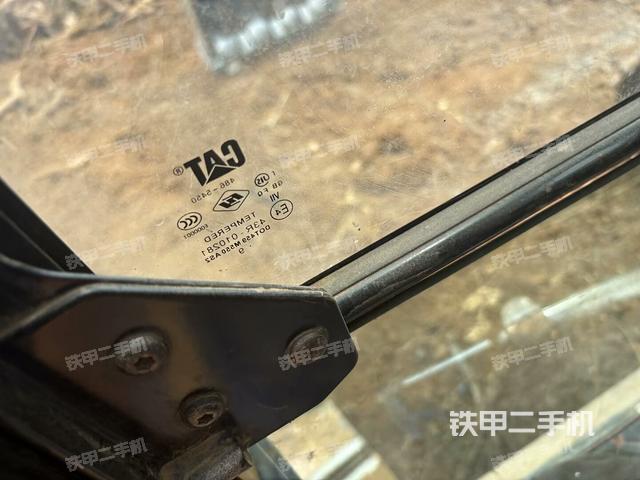 右側(cè)玻璃角標(biāo)（駕駛室部分）