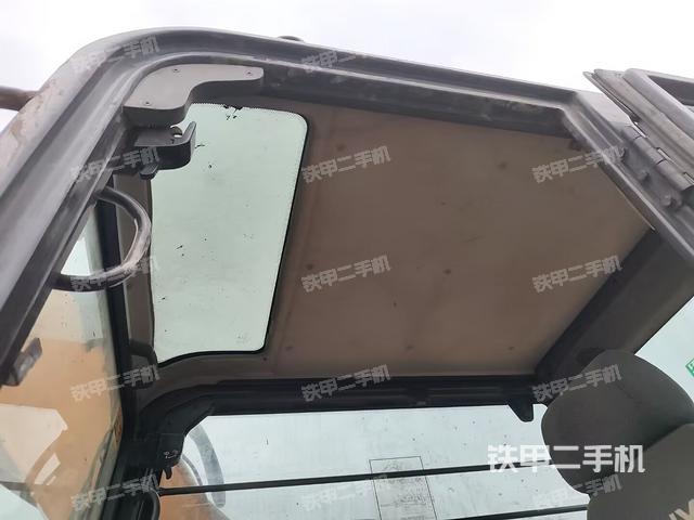 顶棚整体（驾驶室部分）