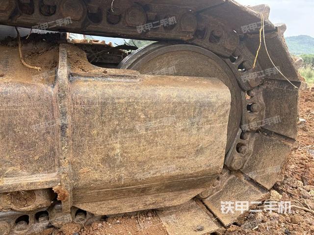 左導(dǎo)向輪（行走機(jī)構(gòu)）