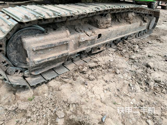 右側履帶整體（行走機構）