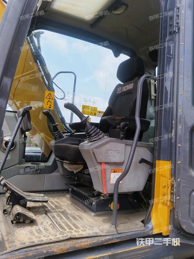 左后方玻璃角标（驾驶室部分）