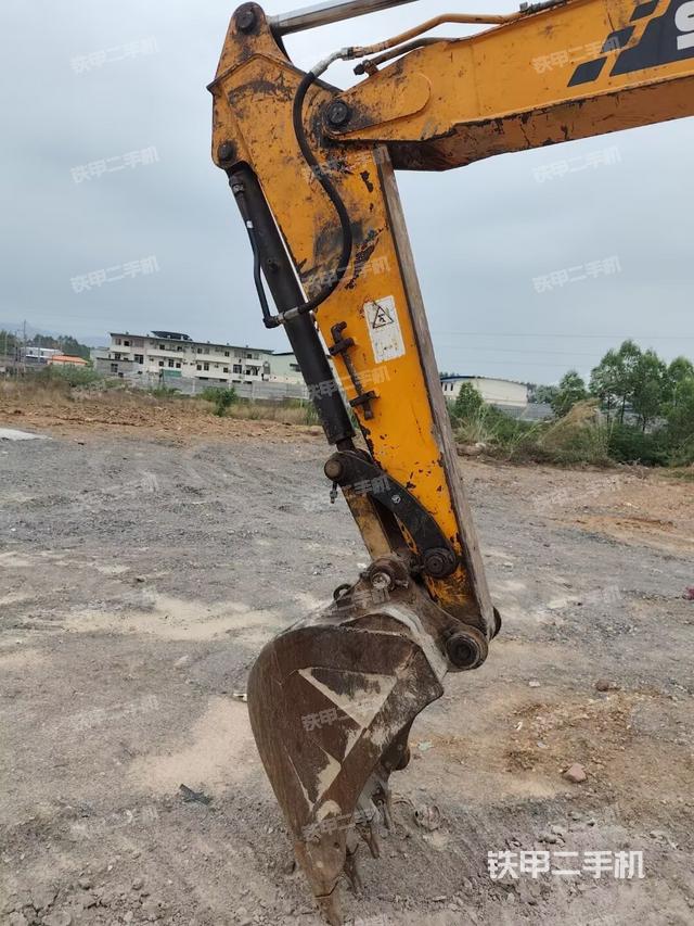 小臂整体左后（工作和回转装置）