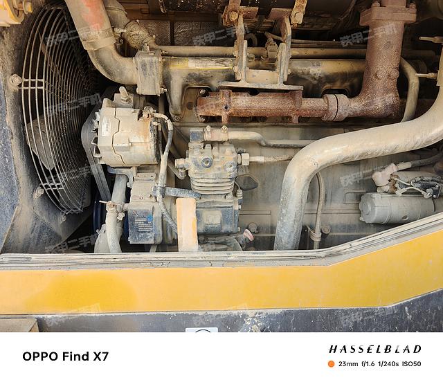 發(fā)動(dòng)機(jī)右側(cè)(整機(jī)外觀及大件) 發(fā)動(dòng)機(jī)右側(cè)(整機(jī)外觀及大件)