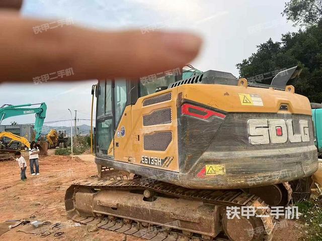 山東臨工LG6135E挖掘機