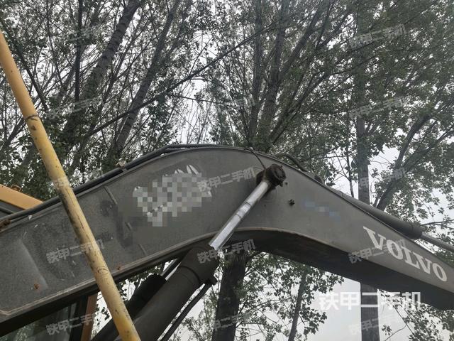 大臂整體?右側(工作和回轉裝置) 大臂整體?右側(工作和回轉裝置)