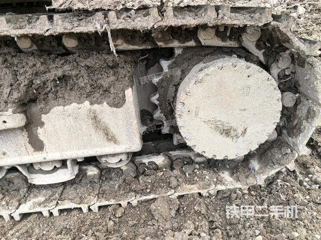 右驱动轮(行走机构) 右驱动轮(行走机构)