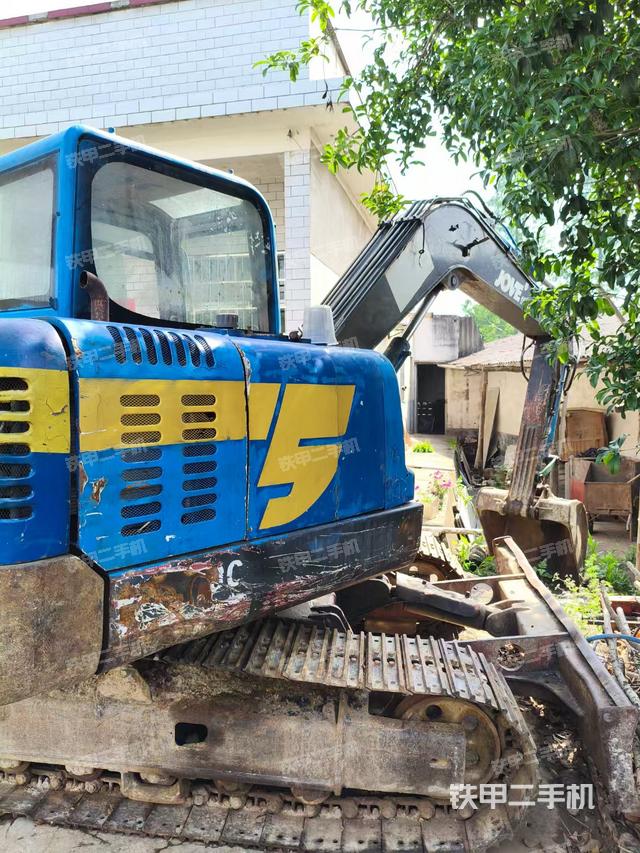 整機右后45°（整機外觀）