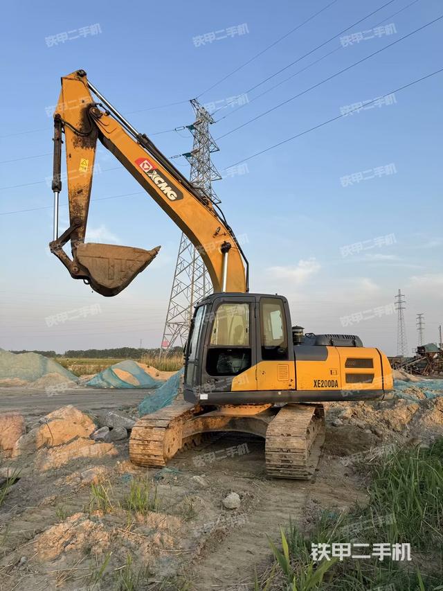 徐工XE200DA挖掘機(jī)