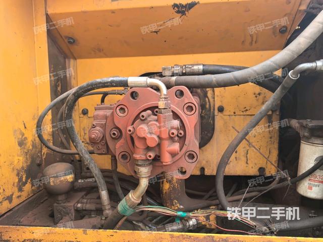 液壓泵斜45?左(大件艙室) 液壓泵斜45?左(大件艙室)