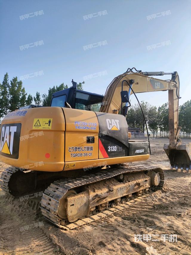 右后45(整機(jī)外觀) 右后45(整機(jī)外觀)