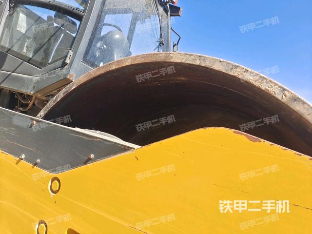 前车架正右侧(压路机前后车架) 前车架正右侧(压路机前后车架)