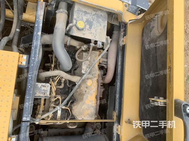 发动机整体俯视(整机外观) 发动机整体俯视(整机外观)