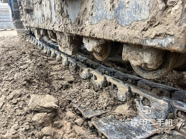 右侧行走马达盖板(行走机构) 右侧行走马达盖板(行走机构)