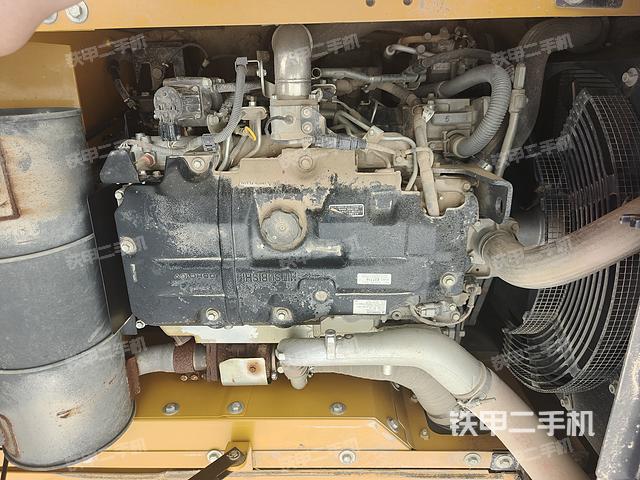 发动机整体俯视(整机外观) 发动机整体俯视(整机外观)