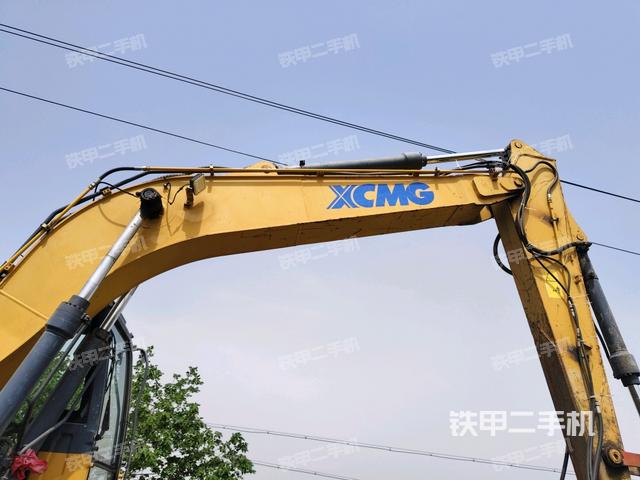 大臂整體?右側(工作和回轉裝置) 大臂整體?右側(工作和回轉裝置)