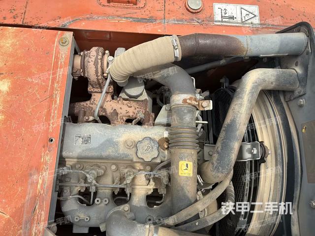 氣門(mén)室蓋螺絲特寫(xiě)(上車(chē)部件) 氣門(mén)室蓋螺絲特寫(xiě)(上車(chē)部件)