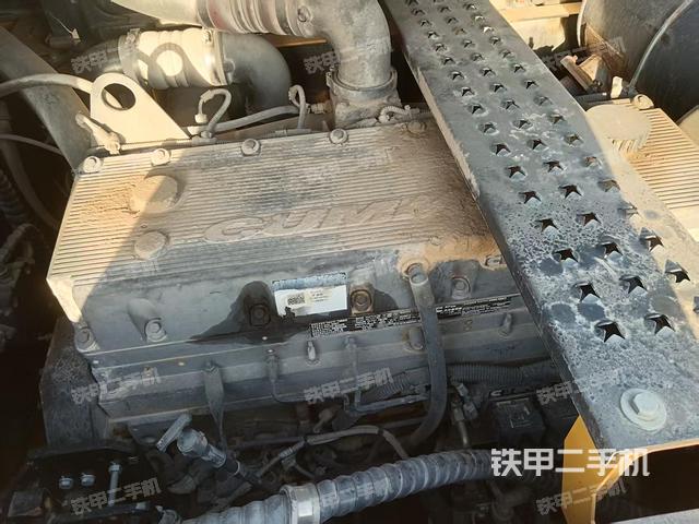 發(fā)動機整體俯視(整機外觀) 發(fā)動機整體俯視(整機外觀)