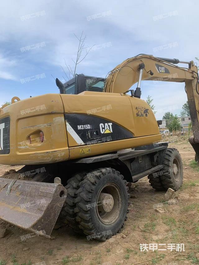 整机右后45°(整机外观) 整机右后45°(整机外观)
