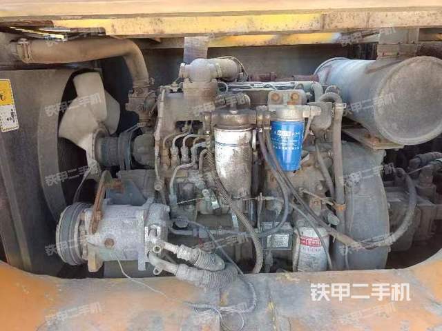 發(fā)動(dòng)機(jī)整體俯視(整機(jī)外觀) 發(fā)動(dòng)機(jī)整體俯視(整機(jī)外觀)