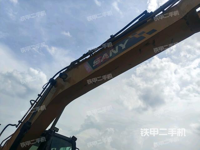 大臂根部?斜視(工作和回轉(zhuǎn)裝置) 大臂根部?斜視(工作和回轉(zhuǎn)裝置)