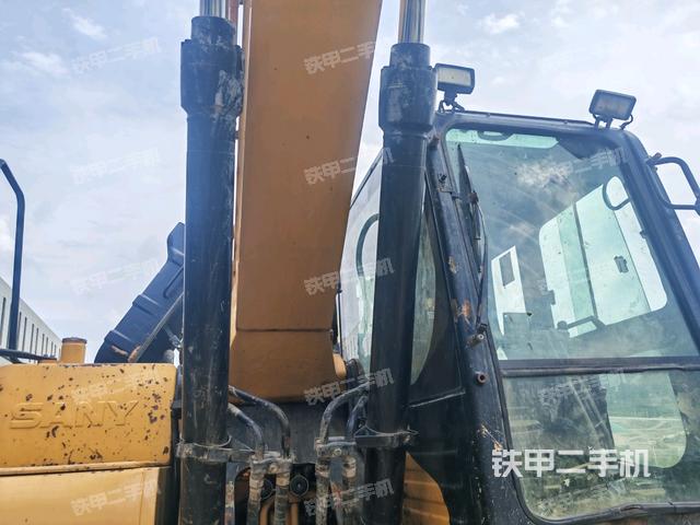 大臂油缸整體?豎拍(工作和回轉(zhuǎn)裝置) 大臂油缸整體?豎拍(工作和回轉(zhuǎn)裝置)