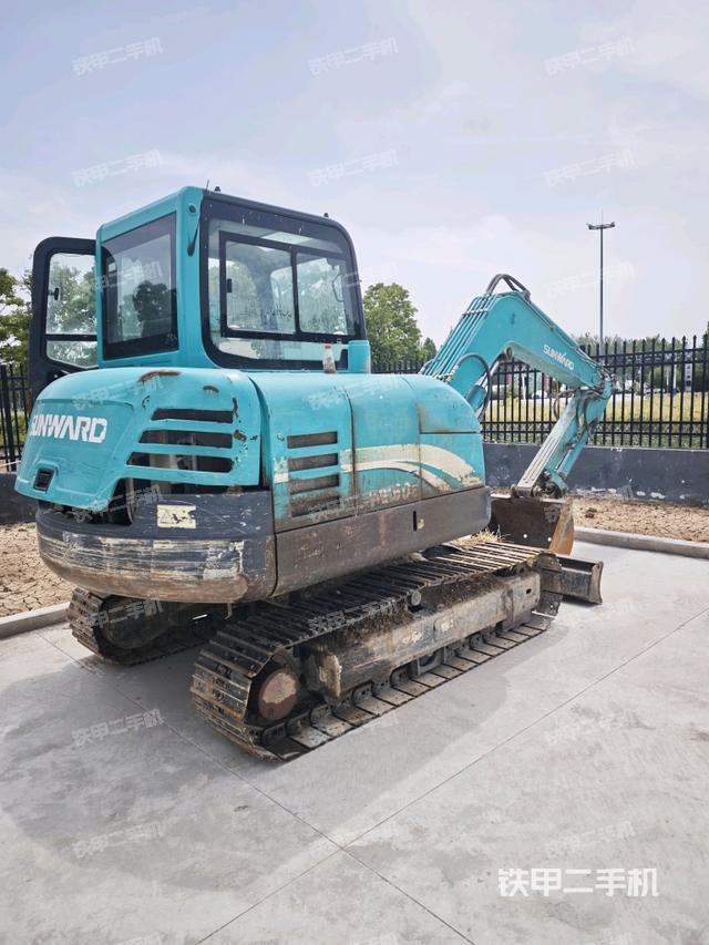 整機(jī)右后45°（整機(jī)外觀）