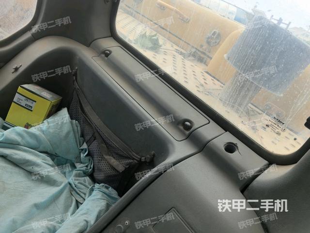 座椅后部(駕駛室部分) 座椅后部(駕駛室部分)