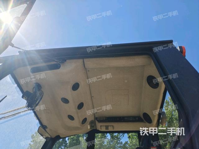 驾驶室外顶全景(压路机驾驶室) 驾驶室外顶全景(压路机驾驶室)