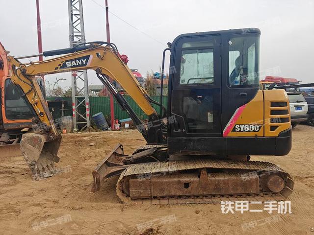 三一重工SY60C挖掘机的设备实拍-第3张实拍照片