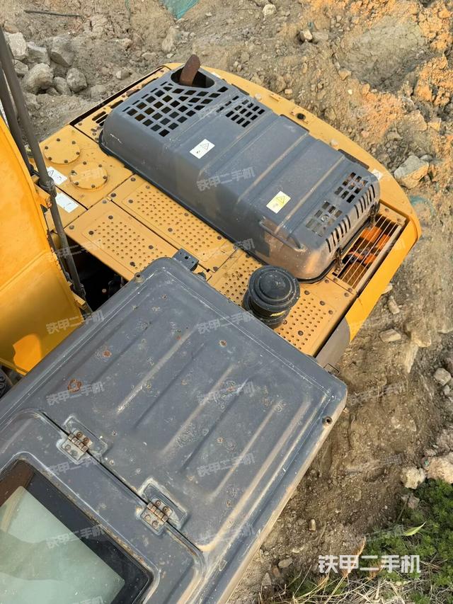 駕駛室頂部俯視(上車部件) 駕駛室頂部俯視(上車部件)
