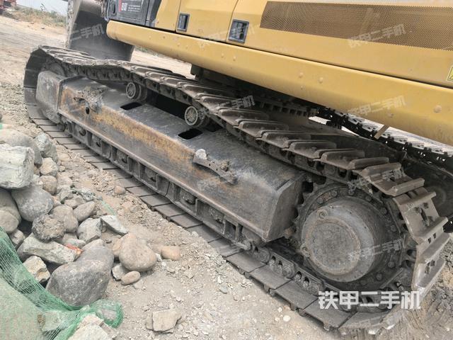 左側(cè)履帶整體?(行走機(jī)構(gòu)) 左側(cè)履帶整體?(行走機(jī)構(gòu))