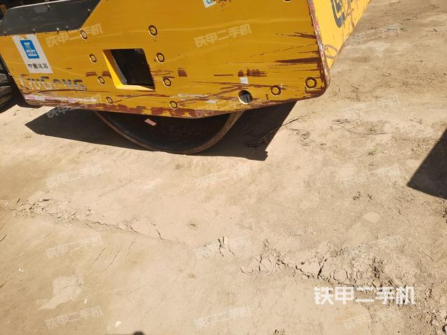 前车架正左侧(压路机前后车架) 前车架正左侧(压路机前后车架)