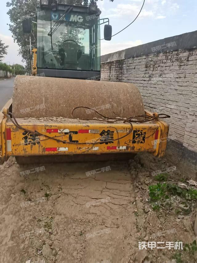 整機(jī)左側(cè)(設(shè)備外觀及核心部件) 整機(jī)左側(cè)(設(shè)備外觀及核心部件)