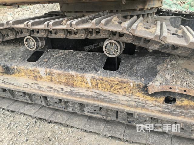 左側(cè)行走馬達(dá)蓋板(行走機(jī)構(gòu)) 左側(cè)行走馬達(dá)蓋板(行走機(jī)構(gòu))