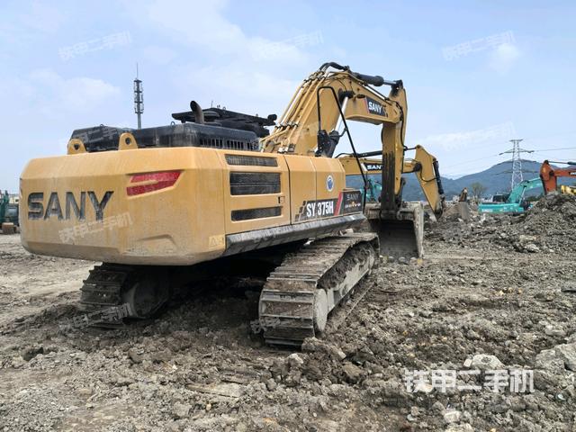 右后45(整机外观) 右后45(整机外观)