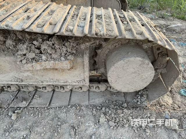 左驅(qū)動(dòng)輪(行走機(jī)構(gòu)) 左驅(qū)動(dòng)輪(行走機(jī)構(gòu))